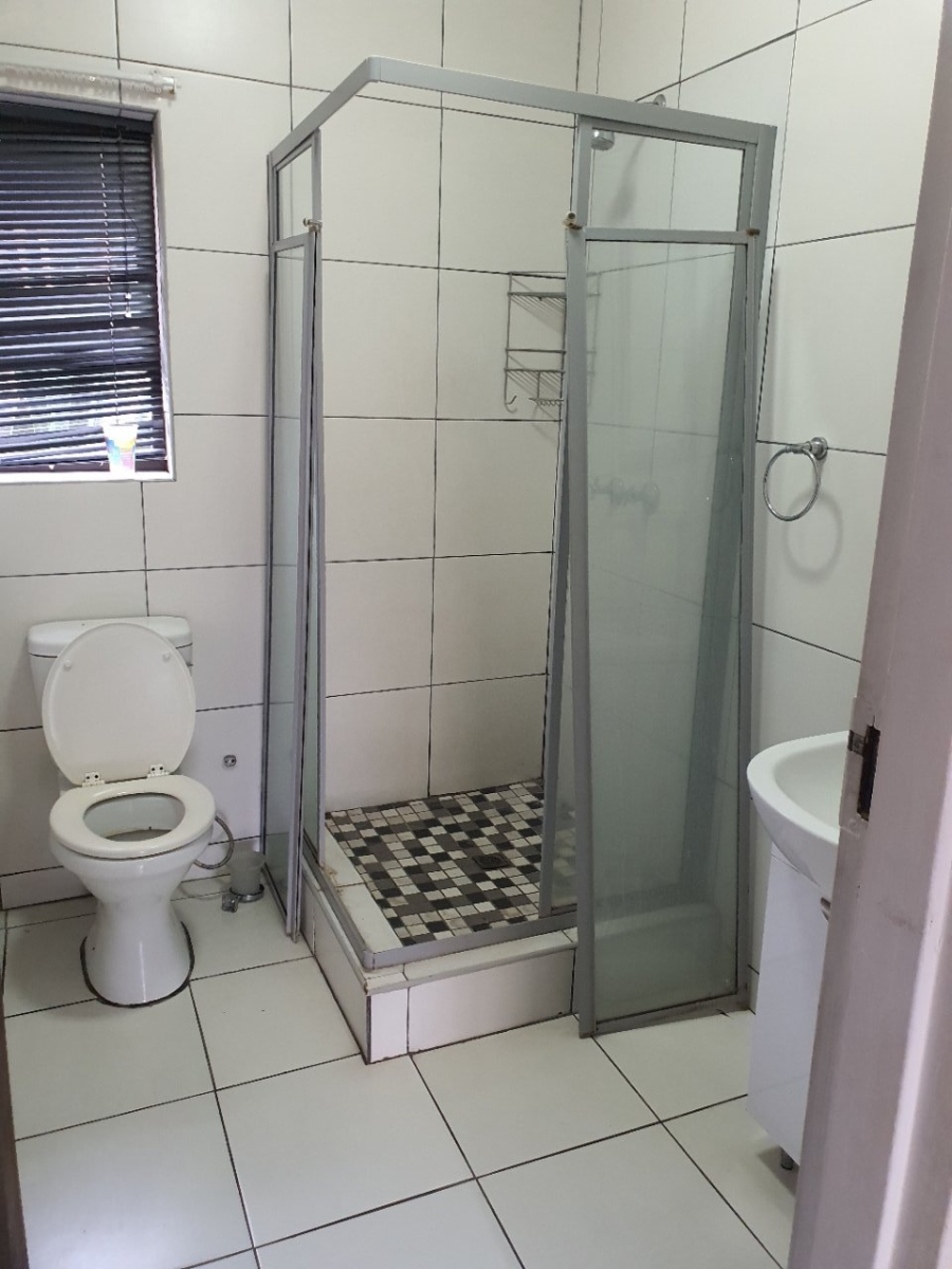 To Let 4 Bedroom Property for Rent in Azalea Park Eastern Cape